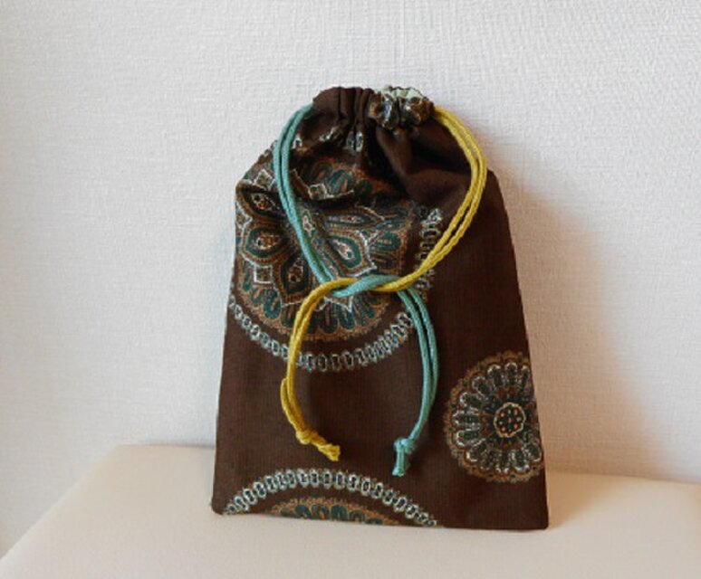 巾着ポーチ（エキゾティックブラウン柄）御朱印帳袋 お薬手帳 通帳 カフェタンブラー メンズ男女兼用