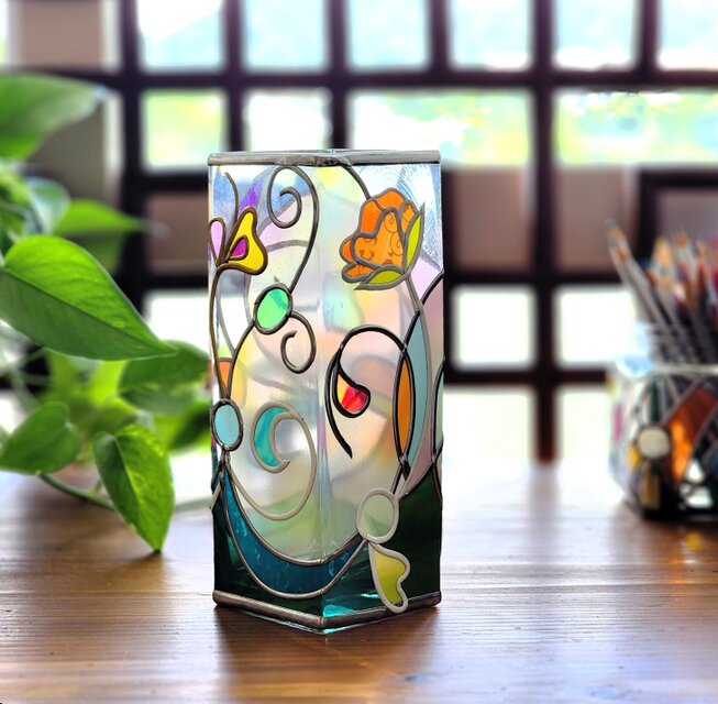 花瓶のはり絵　ガラスを貼り付けてます sghr Sghr スガハラ フラワーベース 花瓶 花瓶のふた volubilis
