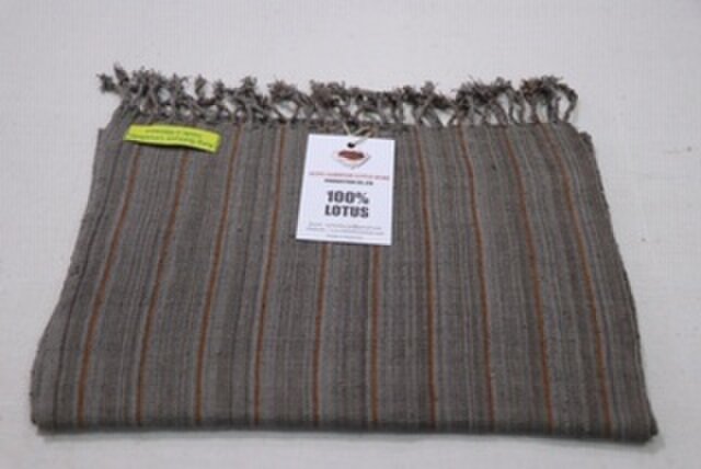 100%蓮糸で織った蓮ストール