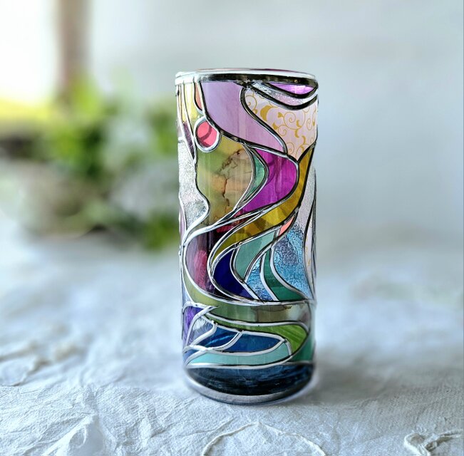 再販:ガラス丸型花瓶『エルフの森』 | iichi 日々の暮らしを心地よく