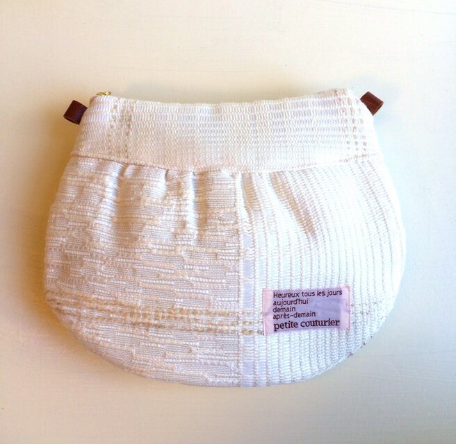 pukupukuポーチ(雪の日）