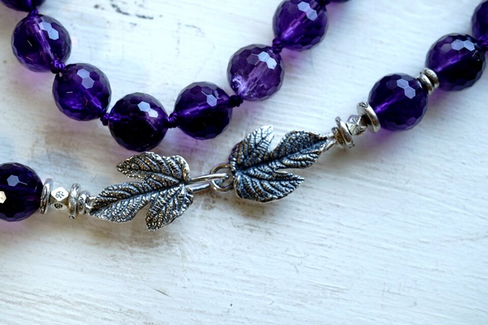 アメジスト・秋の実りのネックレス。