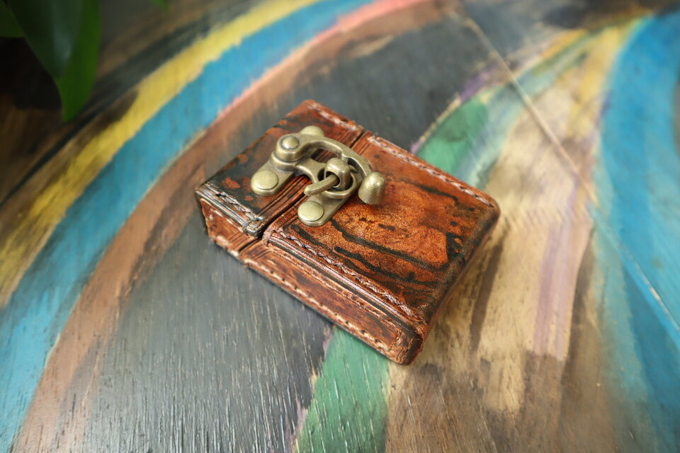 レザーシガレットケース（アンティーク風・オーク）