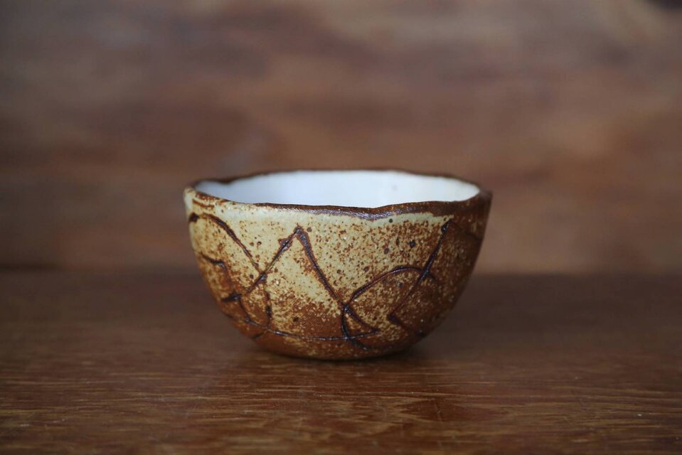 マル・サンカク・シカク.灰釉ボウル