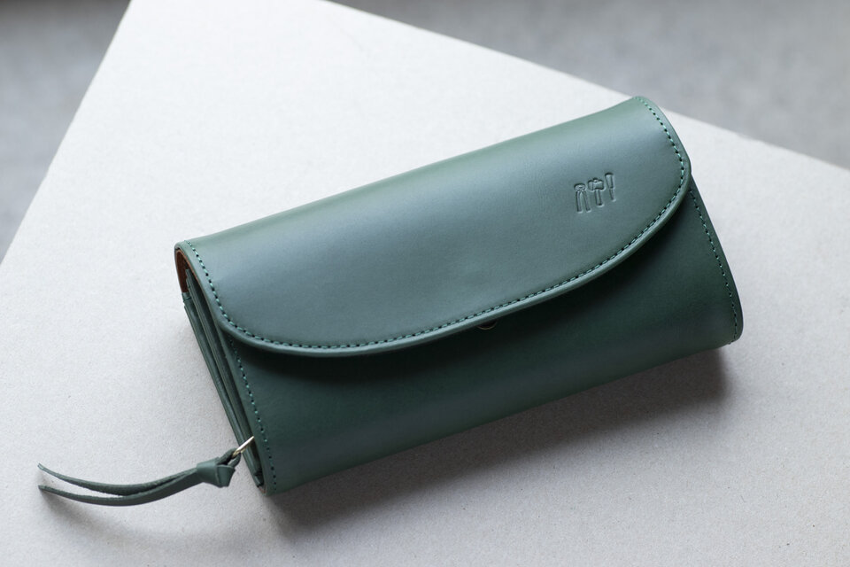 姫路産アラバスタレザー　マチの大きいお財布　本革　グリーン　じゃばら　長財布　aw-10hn