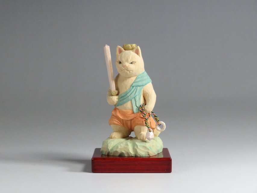 木彫り 立不動明王猫 猫仏2011 | iichi 日々の暮らしを心地よくする
