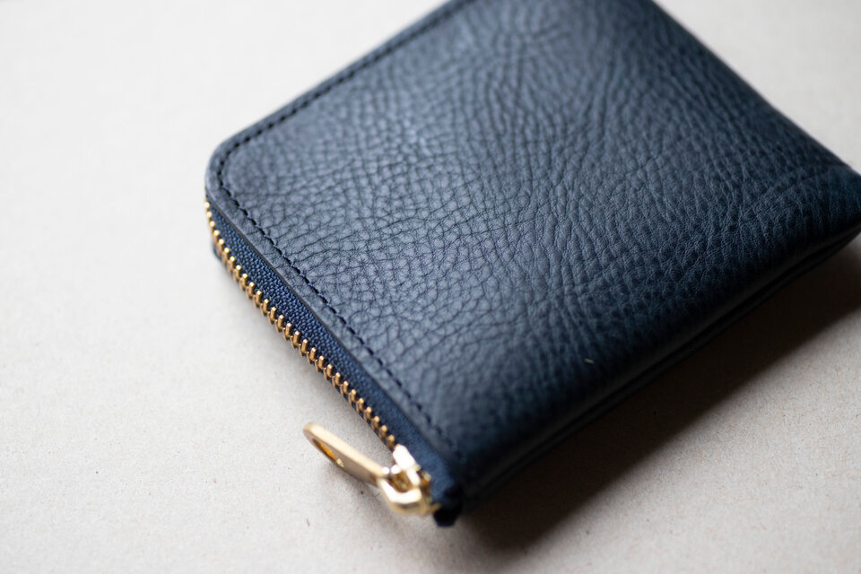 多機能スマートウォレット　L字ファスナー財布　ミニ財布　牛革　ミネルバボックス　ネイビー　aw-27mb