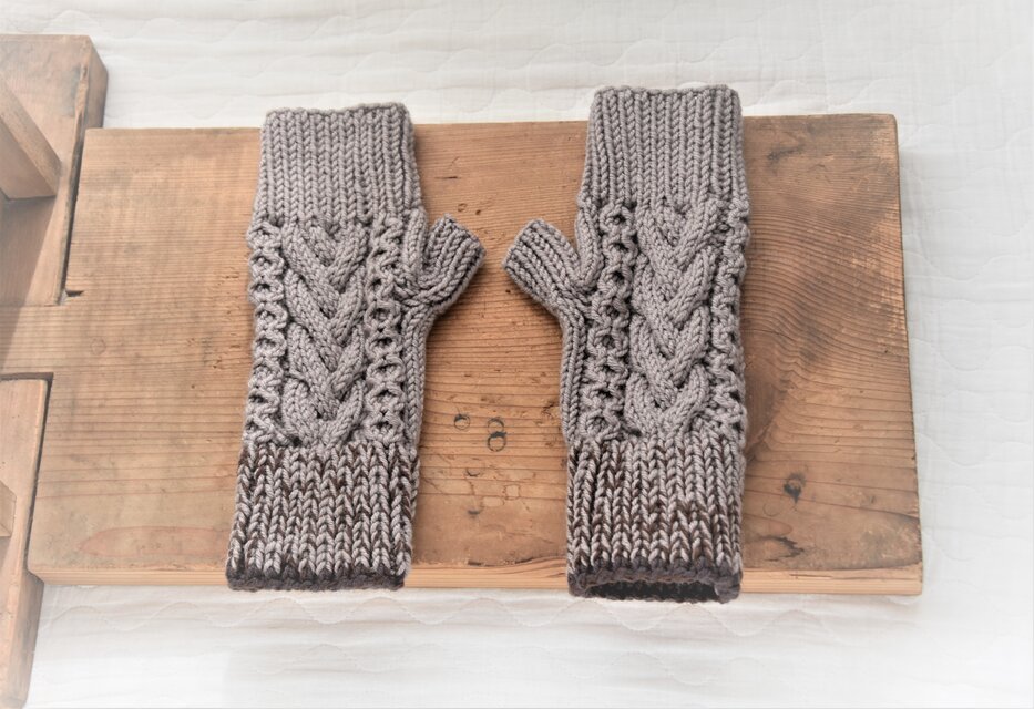 Mサイズ オーガニックウールのハンドウォーマー