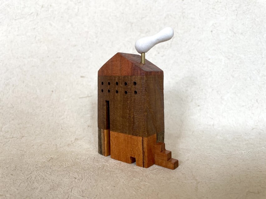 ある街の小さな家たち