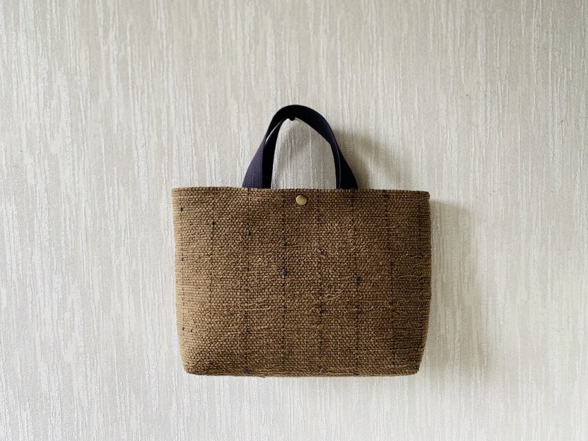 裂き織りのバッグ Mサイズ　ブラウン