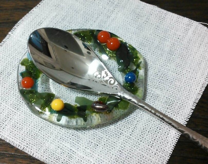 クリスマスリースのスプーンレスト3