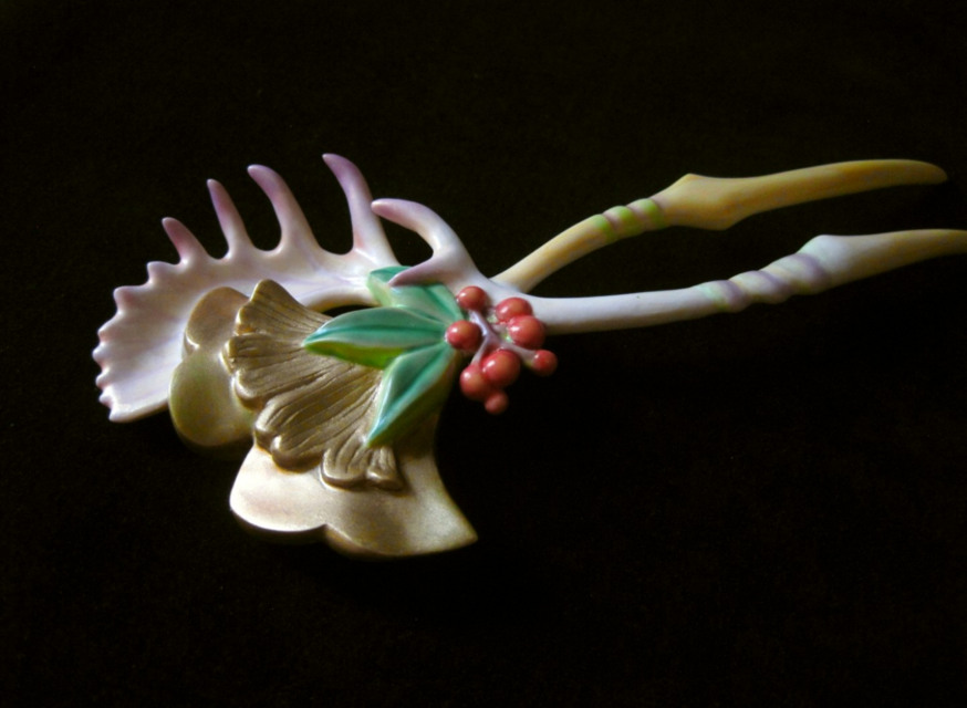 へらじか角の冬かんざし