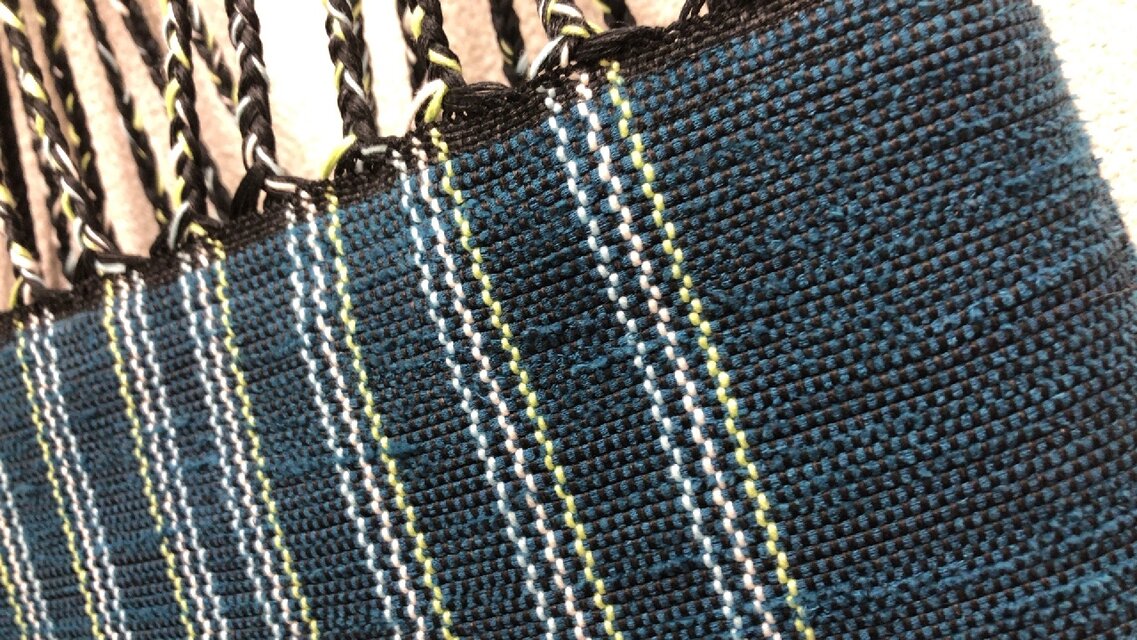 裂き織り 三つ編みトートバッグ（青系・フラットタイプ） | iichi 日々