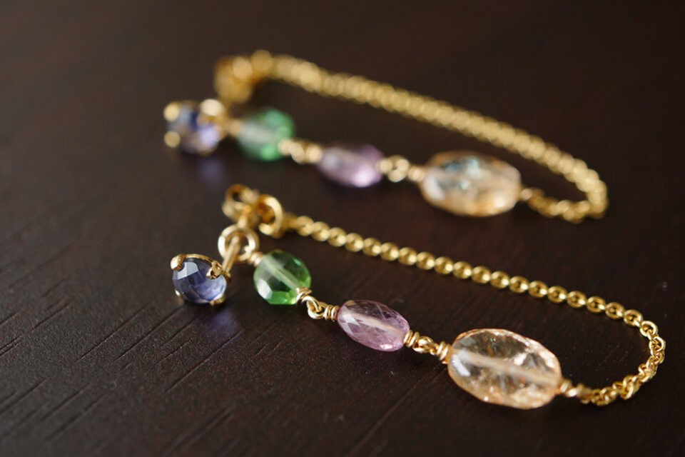 アイオライトドロップスポストピアス K14GF