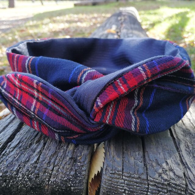 ヘッドアクセサリー　タータンチェック柄　ワイヤー入り ☆　リボン風