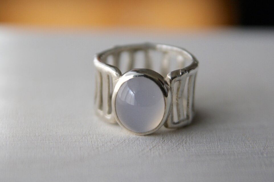 ブルーカルセドニー　sv ring