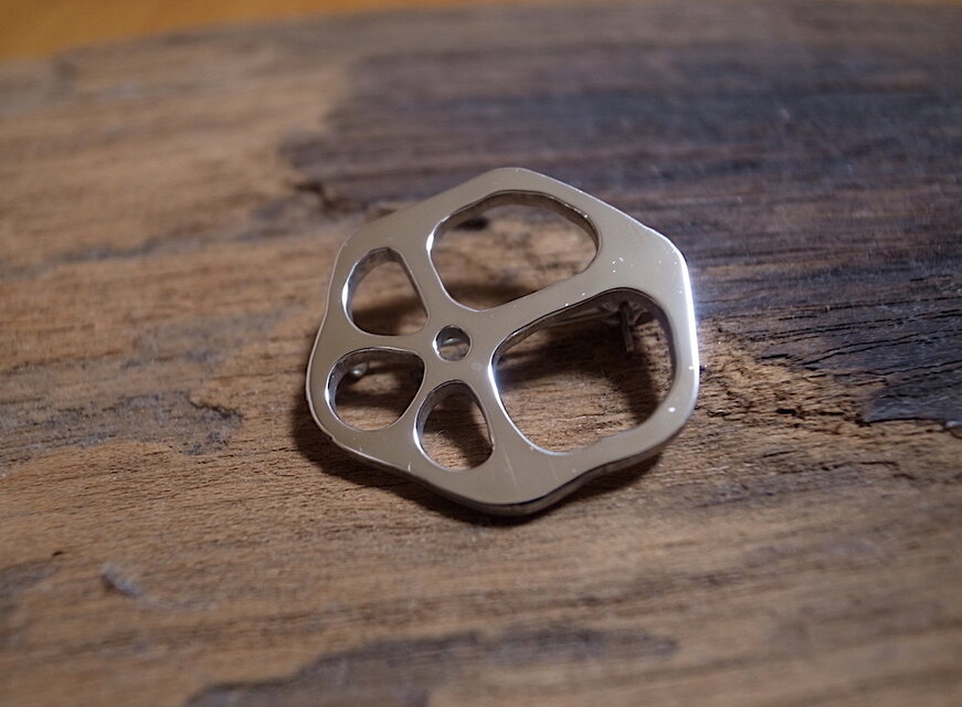 ブローチ〈RENCON〉