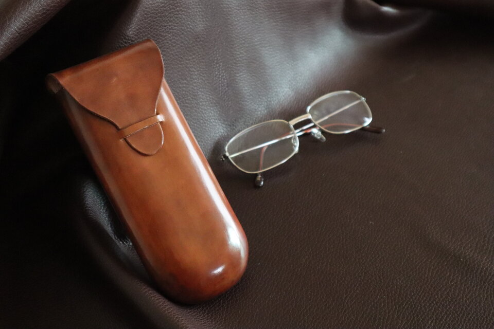 メガネケース　/　ブラウン