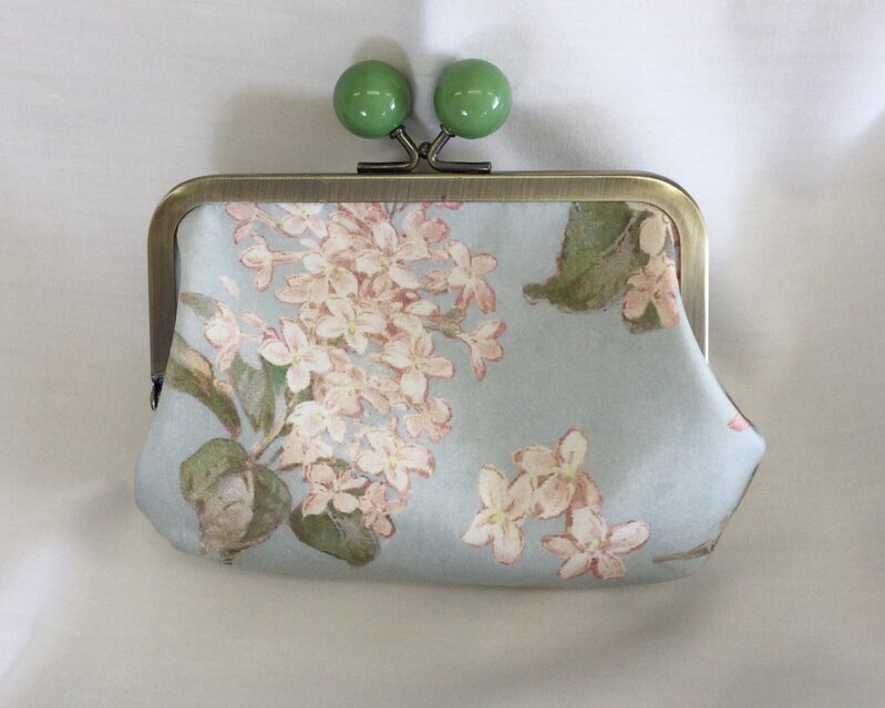 リバティ　アーカイブライラック　あめ玉がま口ふっくらポーチ Ｓ　