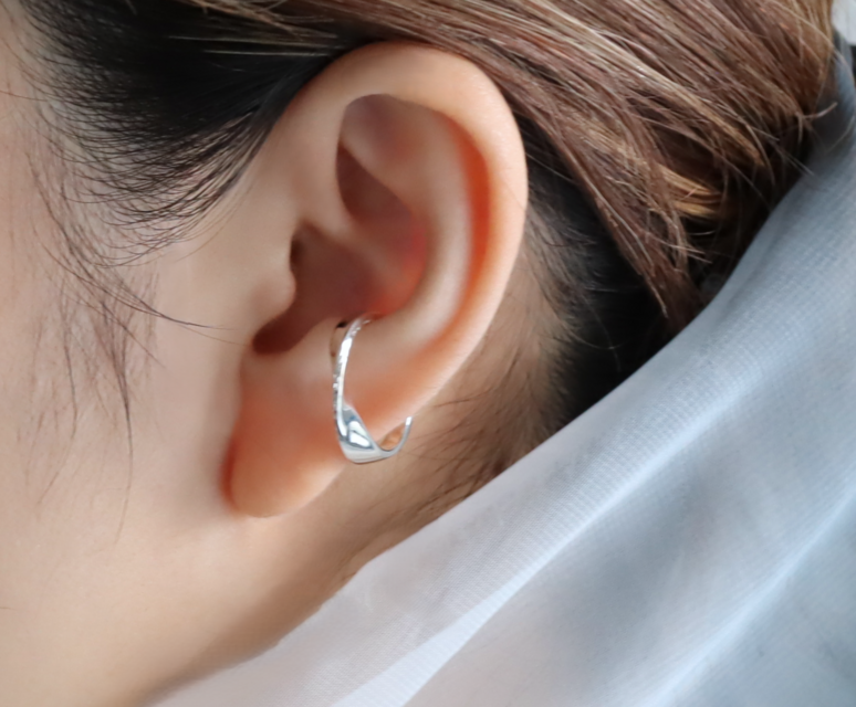 石目ツイストSV925 Clear-cutイヤーカフ