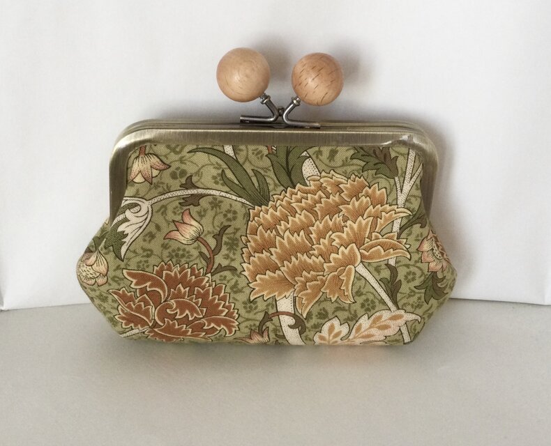 ウイリアムモリス　クレイ　木玉がま口ふっくらポーチ Ｓ　