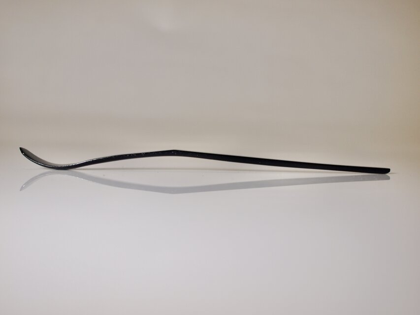 黒柿の茶杓 銘 「朝鴉（あさがらす）」 | iichi 日々の暮らしを