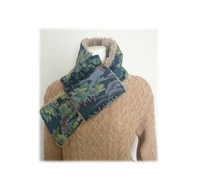 119　大島紬リメイクマフラー（ブルー系・景色柄）