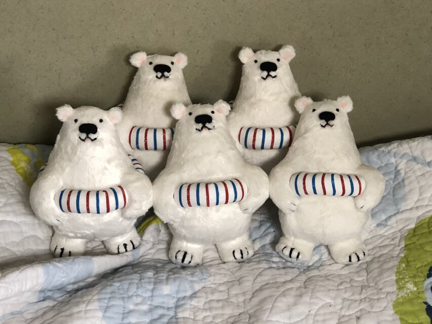 海水浴好きシロクマ