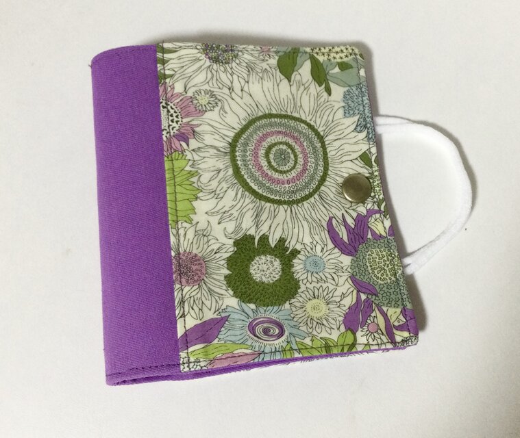 リバティ　スモールスザンヌ　マスクケース　