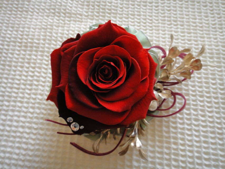 真紅のビッグローズ☆豪華コサージュ　　☆限定1個☆