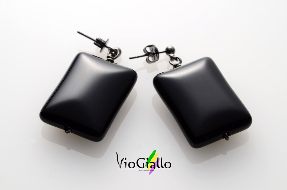 オニキス(レクタングル)の大ぶりピアス