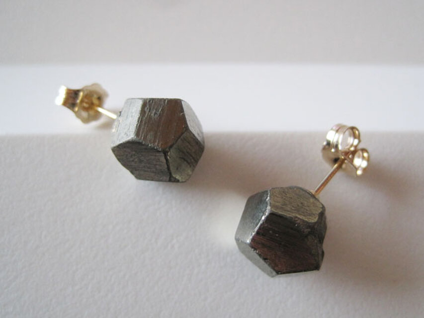 パイライトの原石ピアス／Pyrite 14kgf
