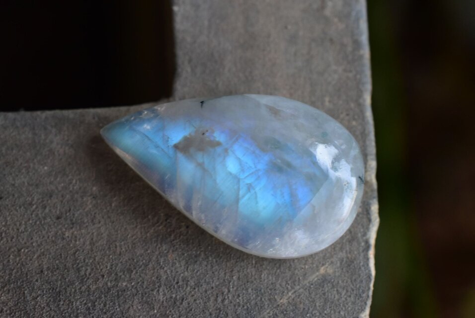 高品質シラー☆青光しずく☆ブルームーンストーン ルース moon035