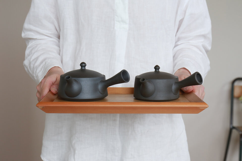 煎茶が美味しく飲める平型急須・愛知県常滑産・澤田朋大さん作・急須