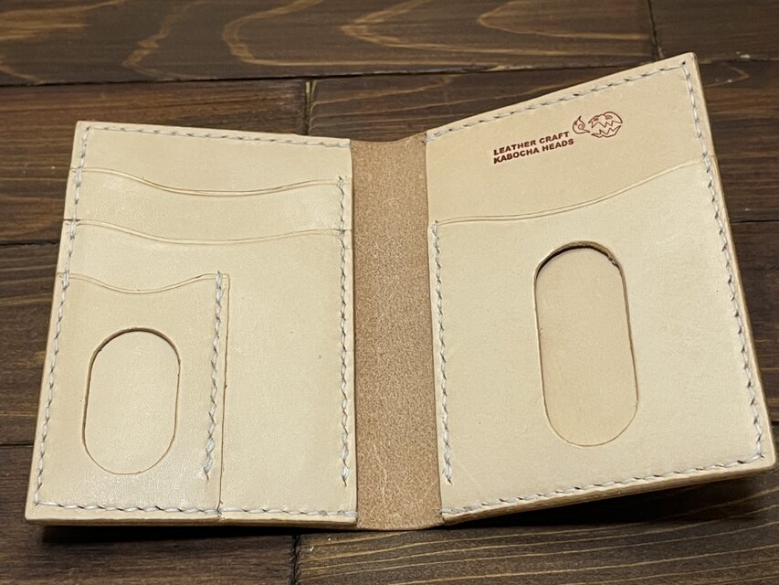 【受注制作】ダブル窓付き二つ折りパスケース