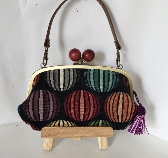 輸入生地　ゴブラン　バルーン　木玉親子がま口長財布バッグ　