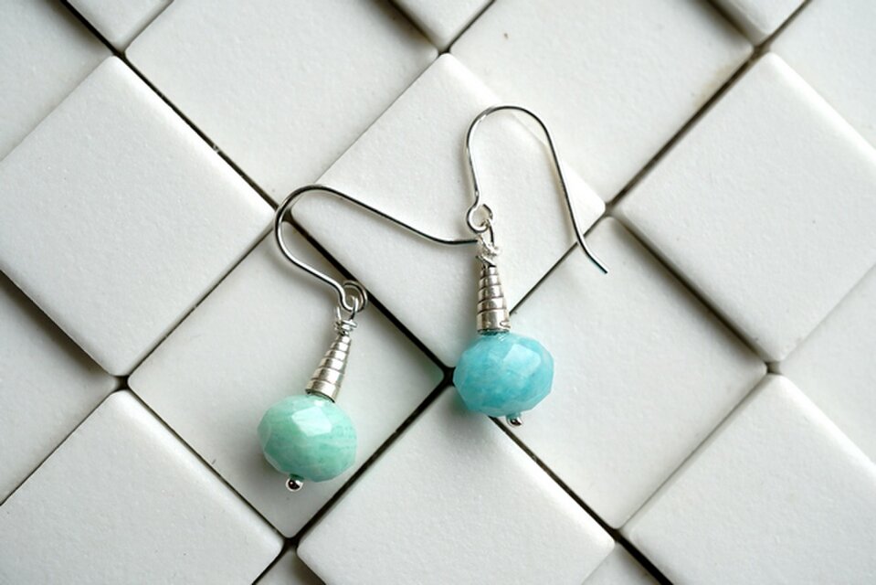 アマゾナイトのラッパピアス