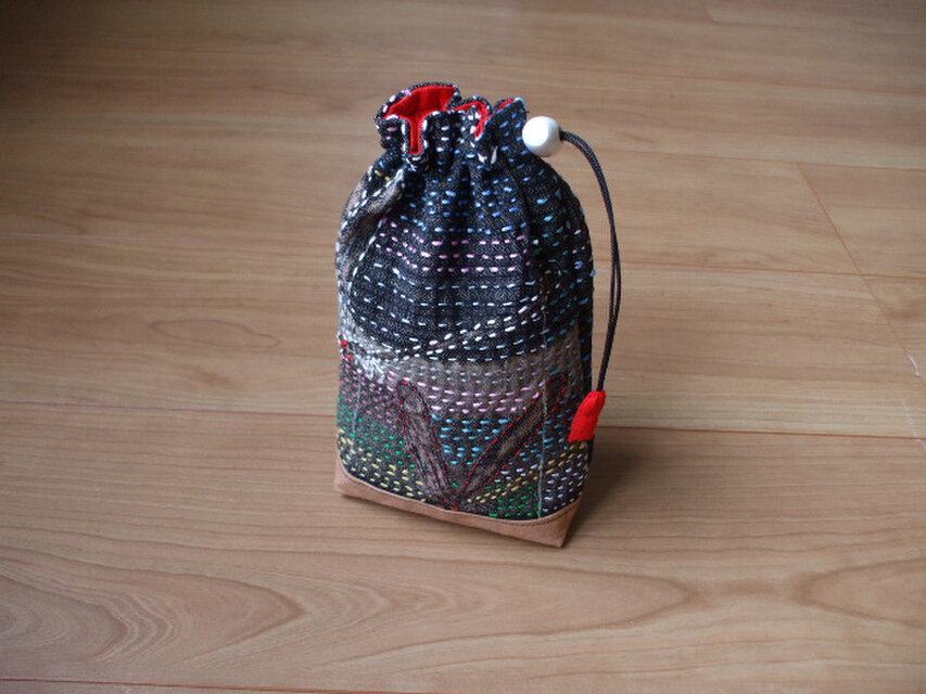 草っ原にとんぼの風景　ミニ巾着　ウールと木綿