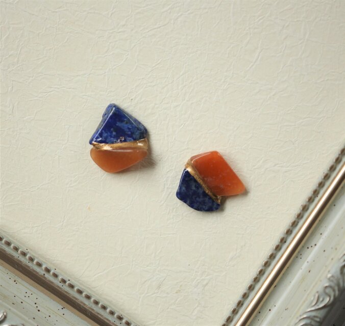 金継ぎｘ天然石 ピアス イヤリング (ラピスラズリ、オレンジアベンチュリン)