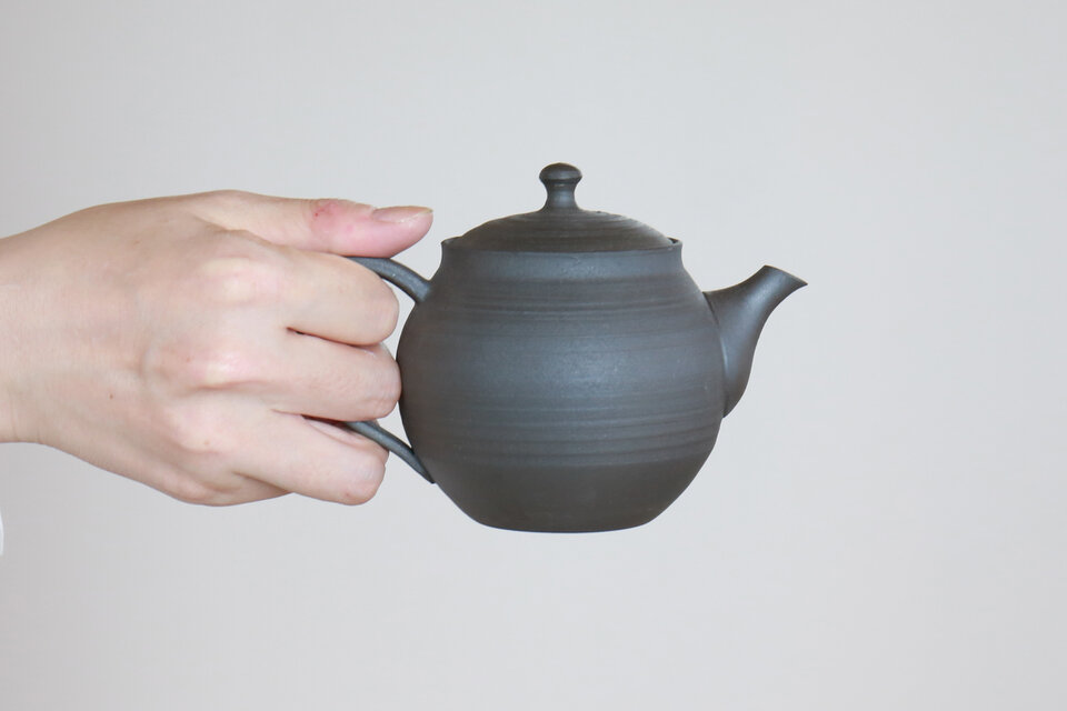 紅茶にお勧め、和でも洋にも似合う後手急須 【愛知県常滑産】澤田朋大