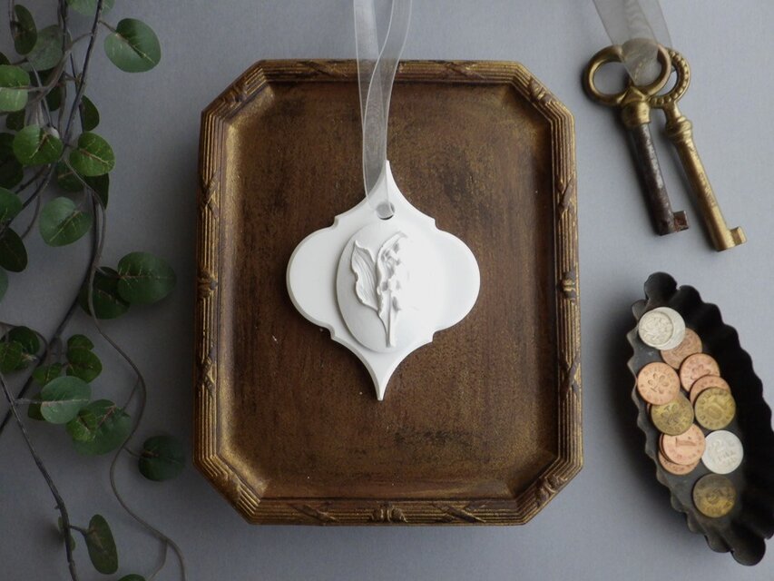 鈴蘭のカメオ調のアロマストーン カメオ ■ アラベスクオーナメント ■ 6種類から香りが選べる