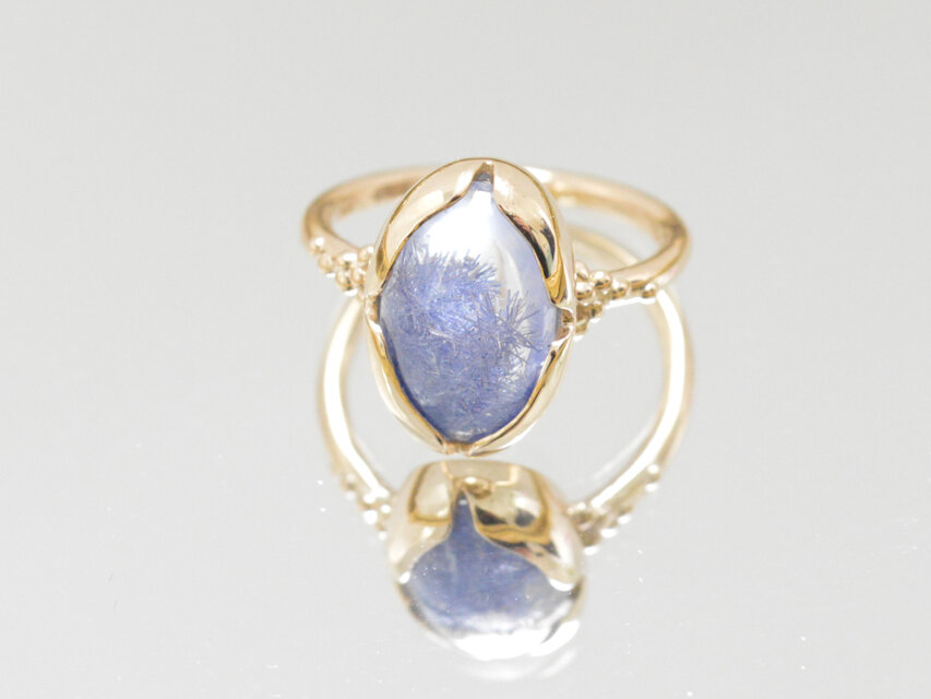 K10YGデュモルチェライト イン クォーツのリング/WARIZANSHO