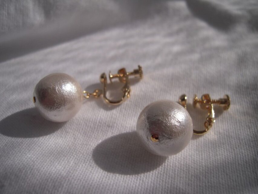 コットンパールイヤリングＢｚ-1