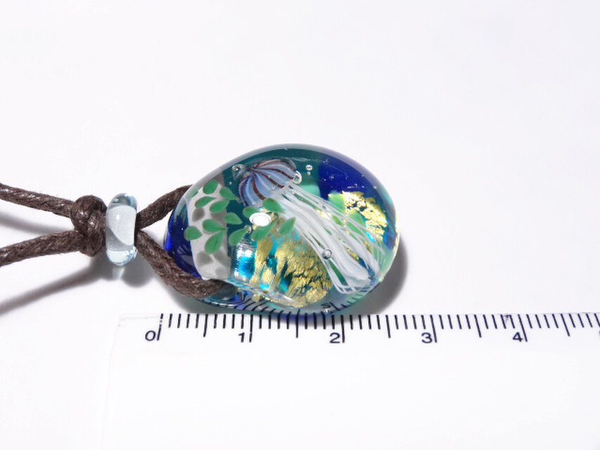 激レア　ツブラ　高知　ガラス製　クラゲ　ペンダント 激レア ツブラ 高知 ガラス製 クラゲ ペンダント