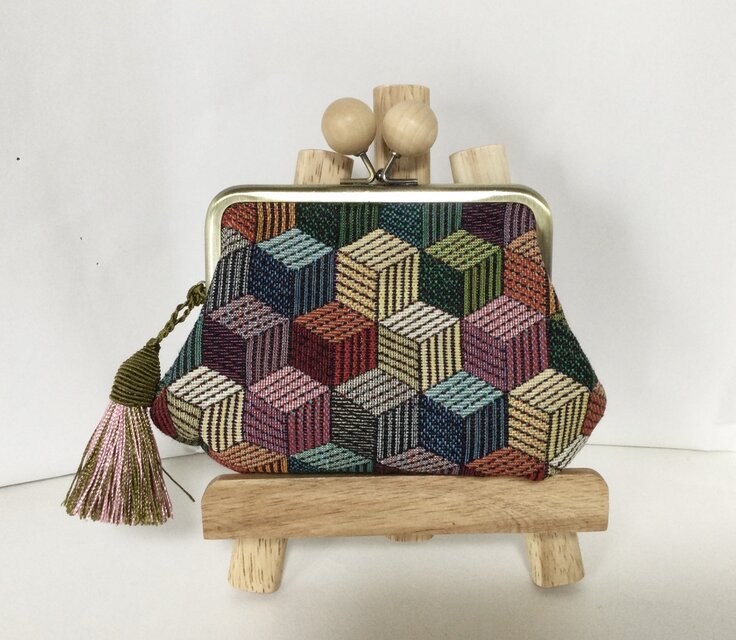 輸入生地　スペイン　ジャガード　キューブ　木玉親子がま口ミニ財布　