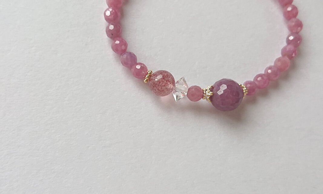 *ルビーのブレスレット