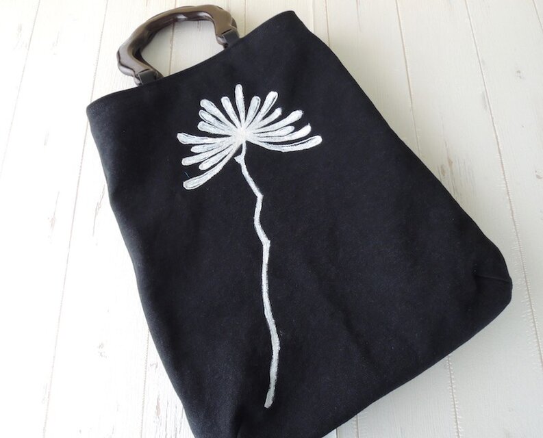 ウッドハンドルトートバッグ　＊ダリア＊ブラック＊　