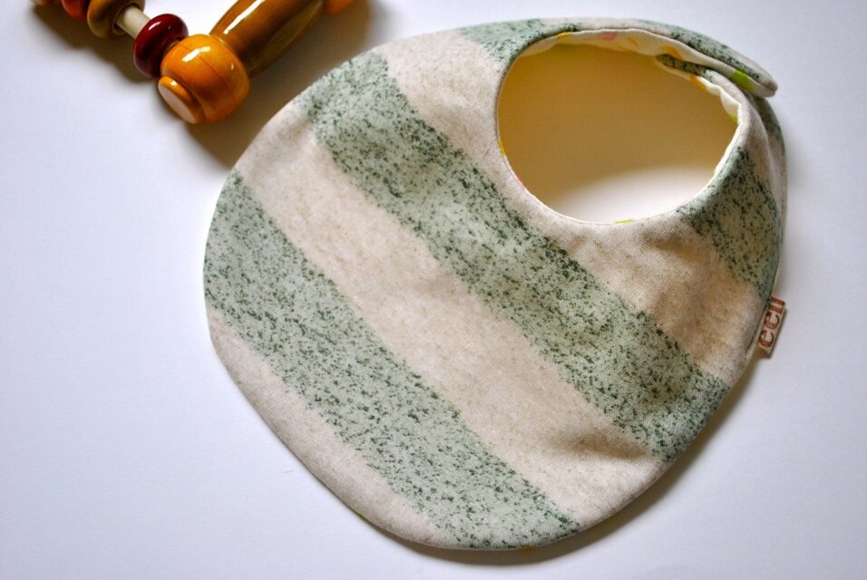 しっかりボーダー♥ベビースタイ（グリーン）