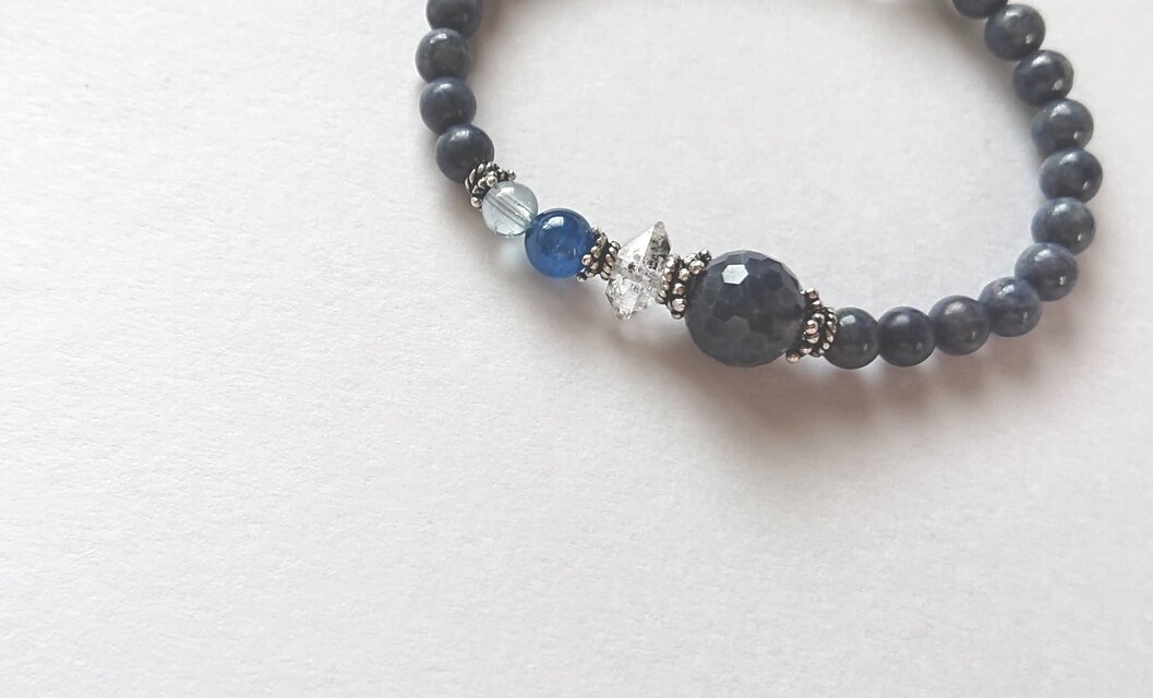 *サファイアのブレスレット