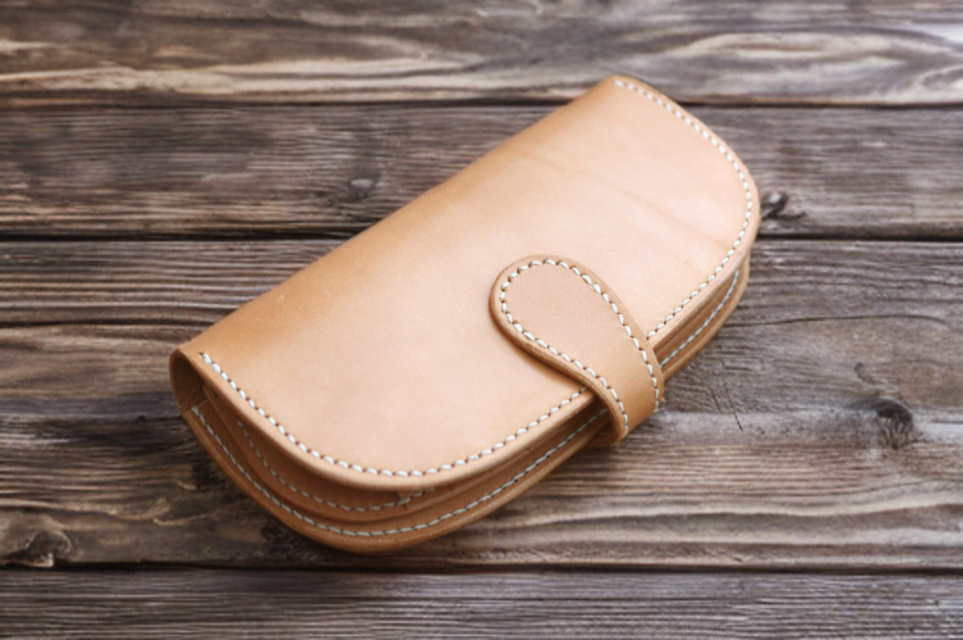 本革サドルレザーの長財布【受注製作】 | iichi 日々の暮らしを